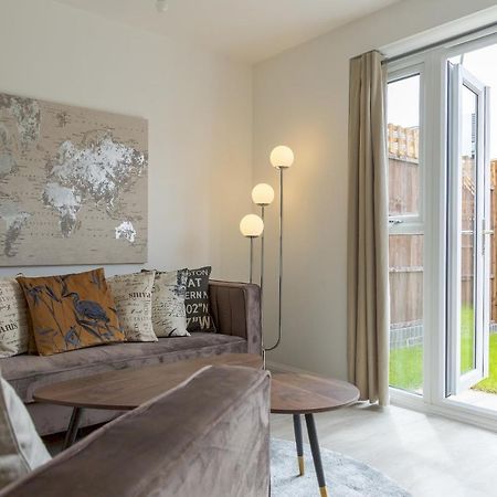 Вилла Pass The Keys Cheerful 4 Bed Central Townhouse Garden & Parking Бирмингем Экстерьер фото