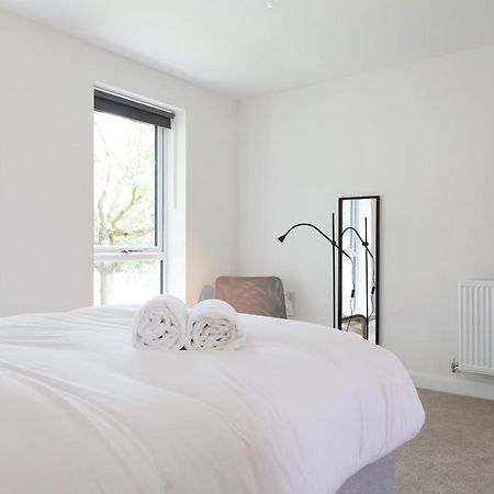 Вилла Pass The Keys Cheerful 4 Bed Central Townhouse Garden & Parking Бирмингем Экстерьер фото