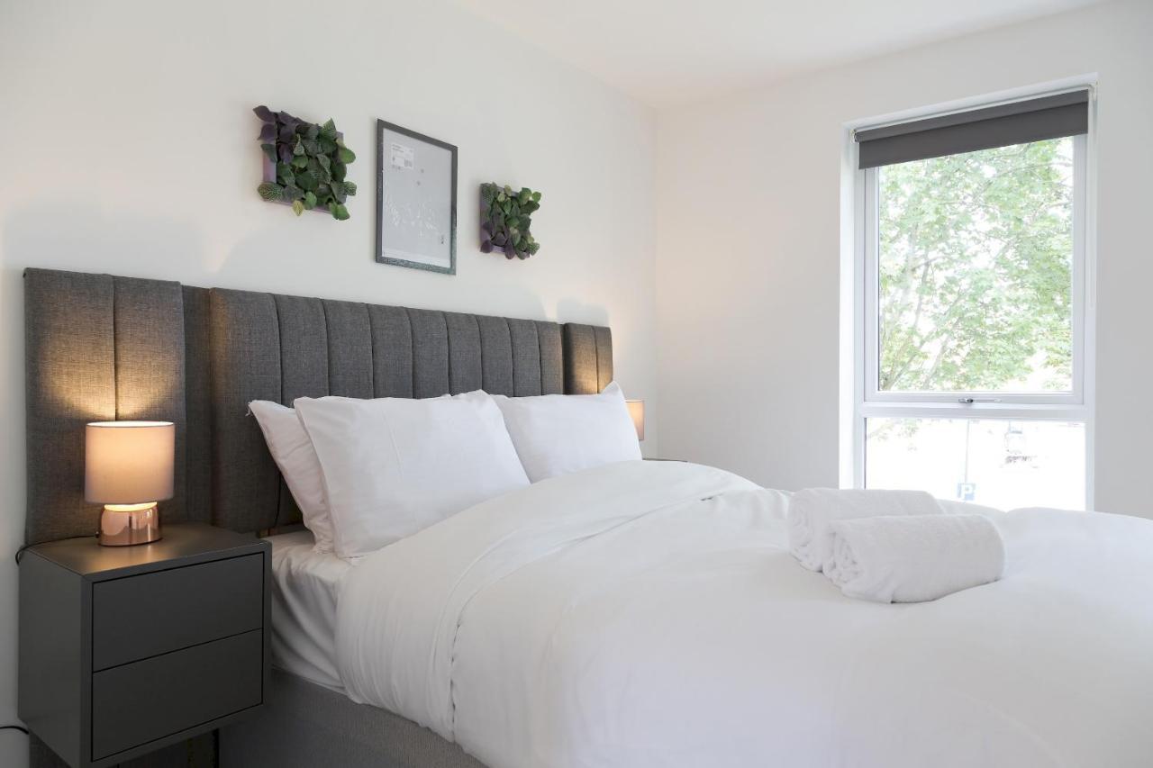 Вилла Pass The Keys Cheerful 4 Bed Central Townhouse Garden & Parking Бирмингем Экстерьер фото