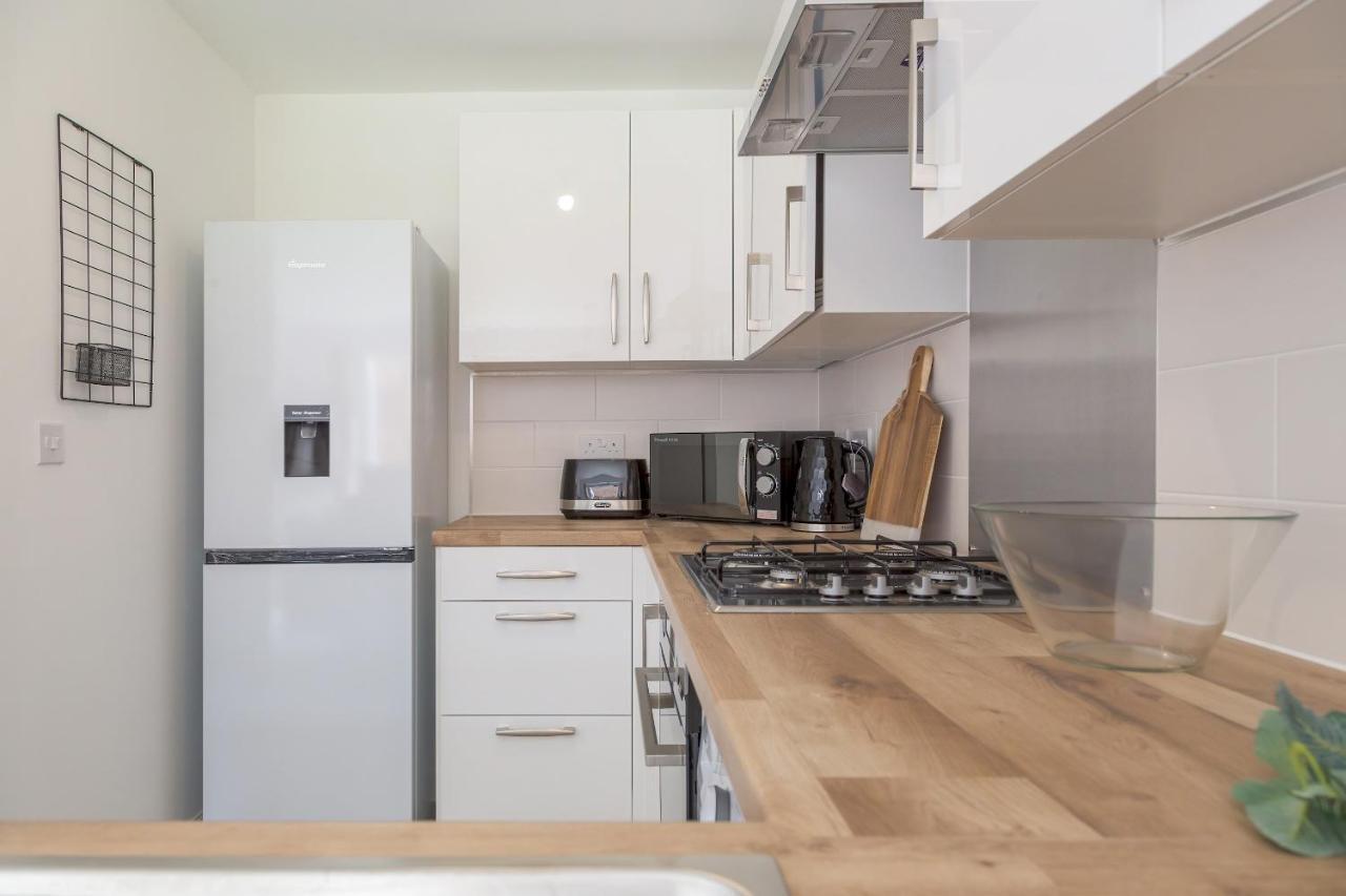 Вилла Pass The Keys Cheerful 4 Bed Central Townhouse Garden & Parking Бирмингем Экстерьер фото