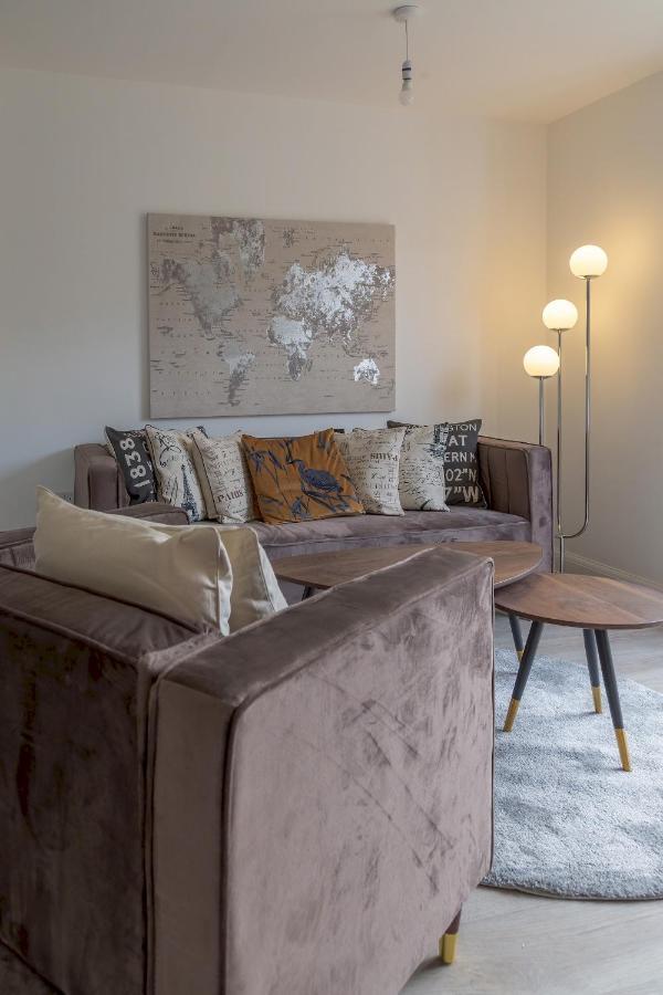 Вилла Pass The Keys Cheerful 4 Bed Central Townhouse Garden & Parking Бирмингем Экстерьер фото