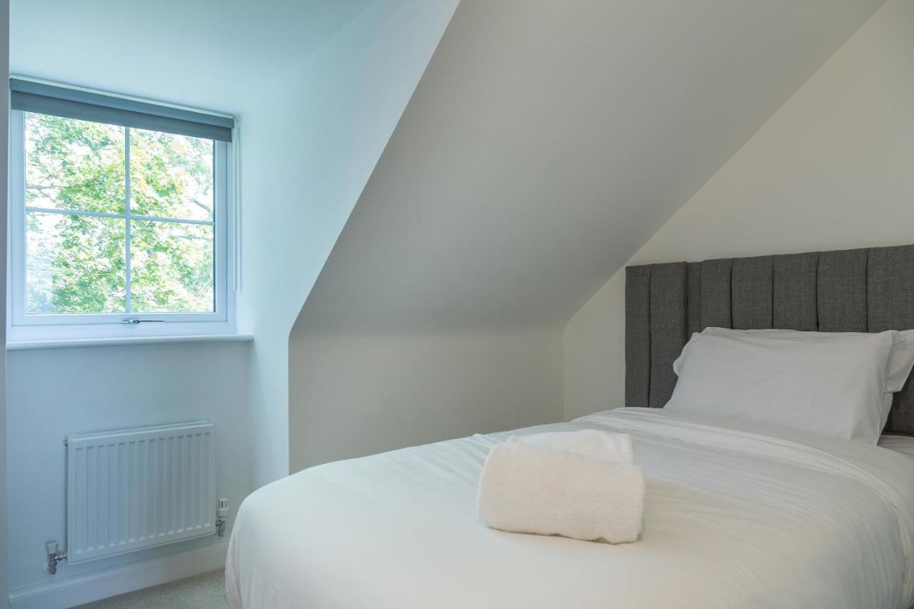 Вилла Pass The Keys Cheerful 4 Bed Central Townhouse Garden & Parking Бирмингем Экстерьер фото