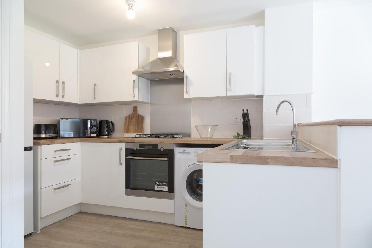 Вилла Pass The Keys Cheerful 4 Bed Central Townhouse Garden & Parking Бирмингем Экстерьер фото