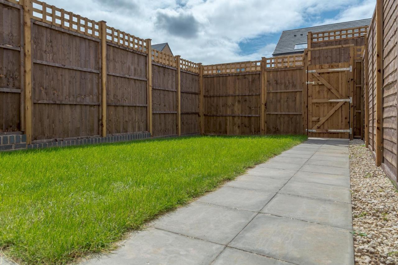 Вилла Pass The Keys Cheerful 4 Bed Central Townhouse Garden & Parking Бирмингем Экстерьер фото